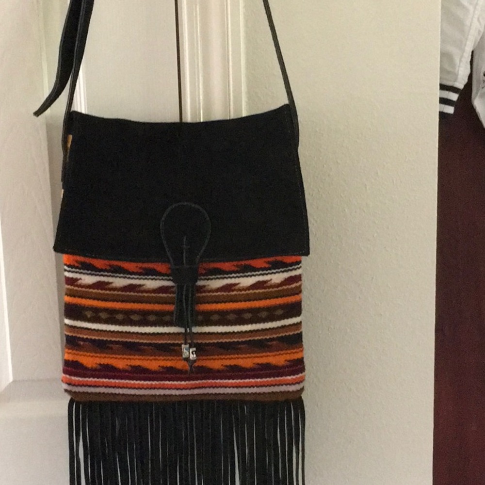 Ladies shoulder bags